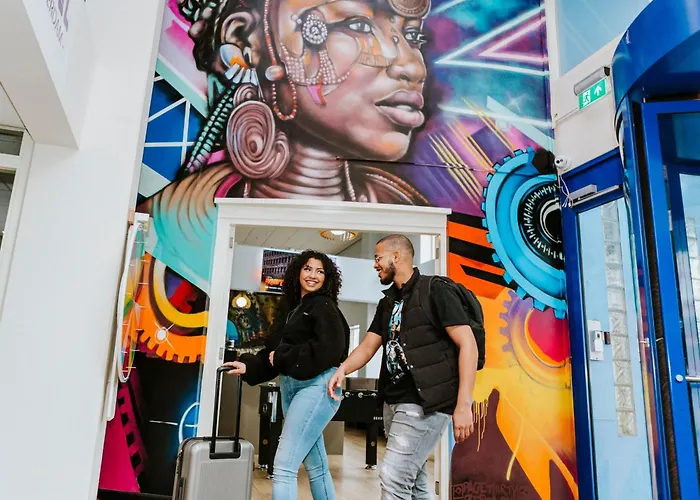 Rotterdam Teleport Hotel